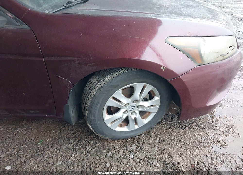 2008 HONDA ACCORD 2.4 LX-P VIN: 1HGCP25428A095801