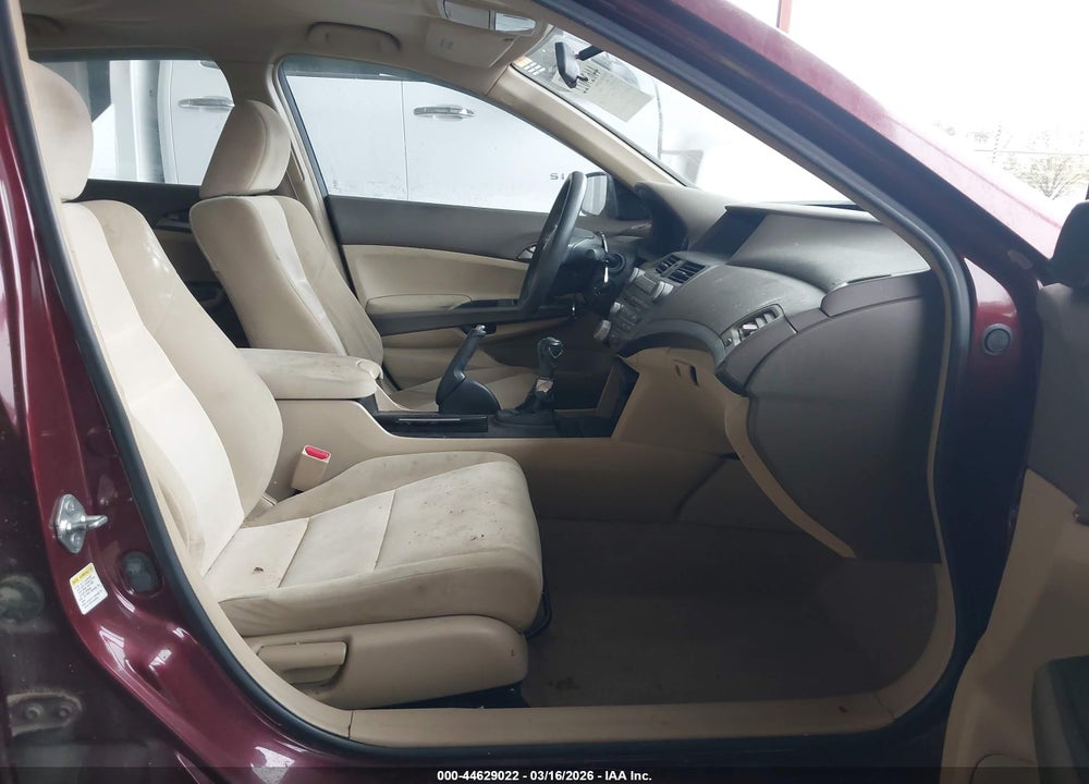 2008 HONDA ACCORD 2.4 LX-P VIN: 1HGCP25428A095801
