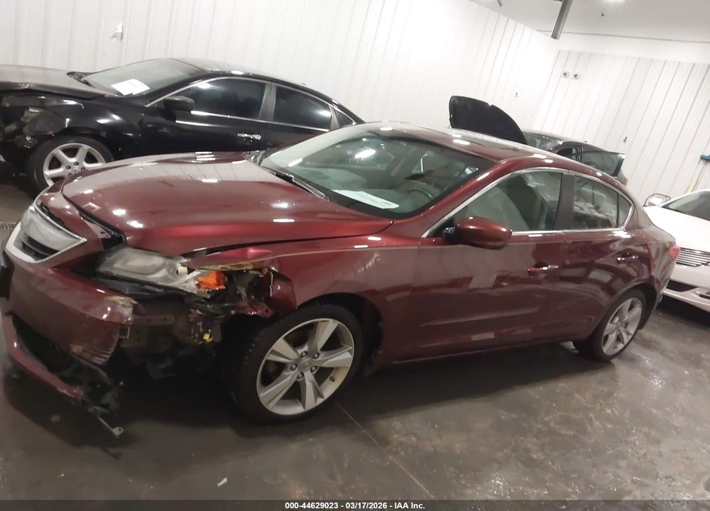 2013 ACURA ILX 2.0L VIN: 19VDE1F5XDE002775