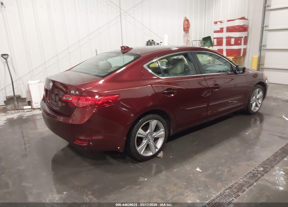 2013 ACURA ILX 2.0L VIN: 19VDE1F5XDE002775
