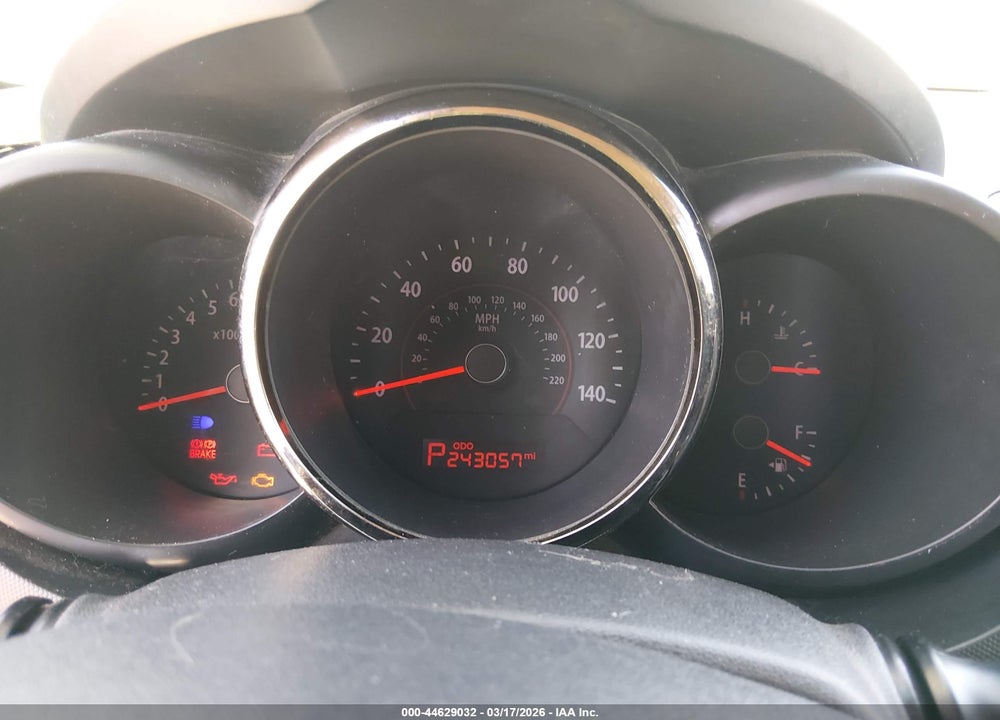 2010 KIA SOUL + VIN: KNDJT2A28A7144752