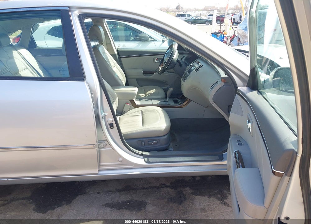 2009 HYUNDAI AZERA LIMITED VIN: KMHFC46F29A394043