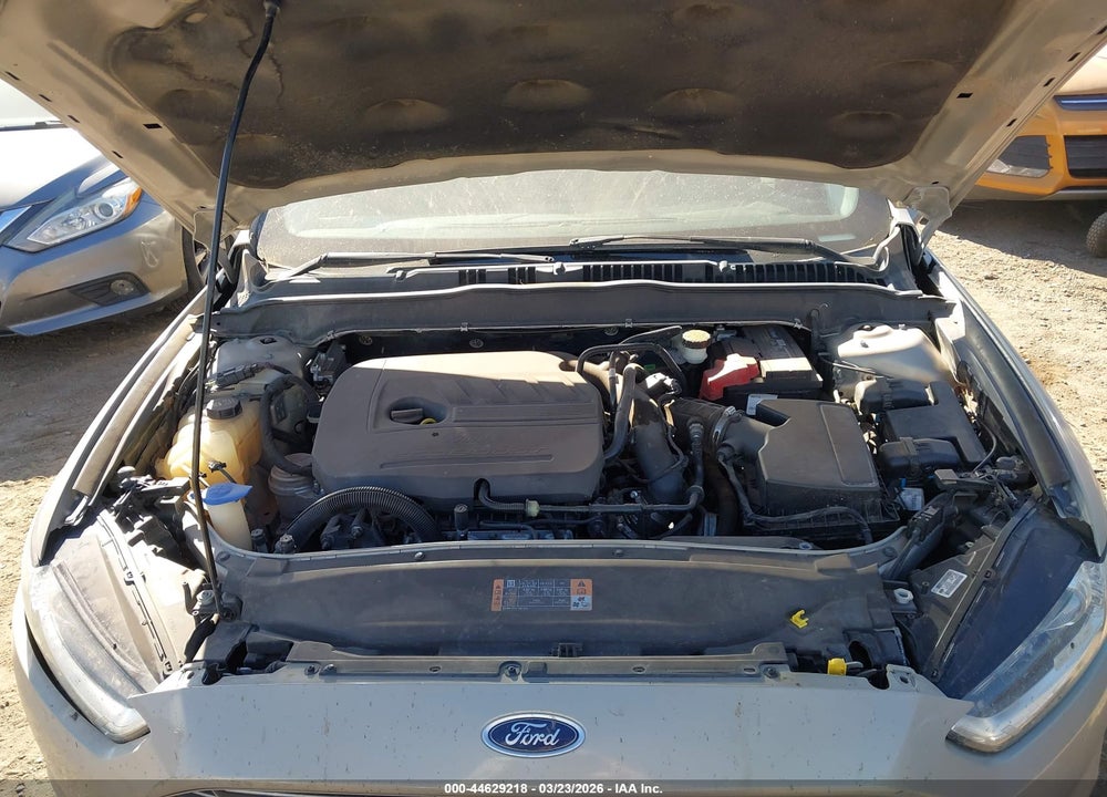 2015 FORD FUSION SE VIN: 3FA6P0HD7FR214334