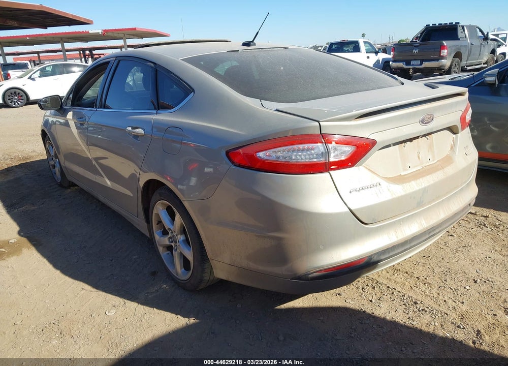2015 FORD FUSION SE VIN: 3FA6P0HD7FR214334
