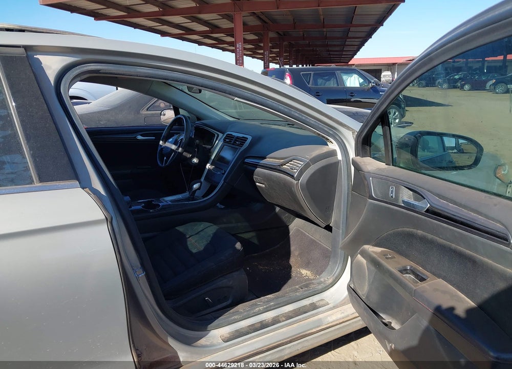 2015 FORD FUSION SE VIN: 3FA6P0HD7FR214334