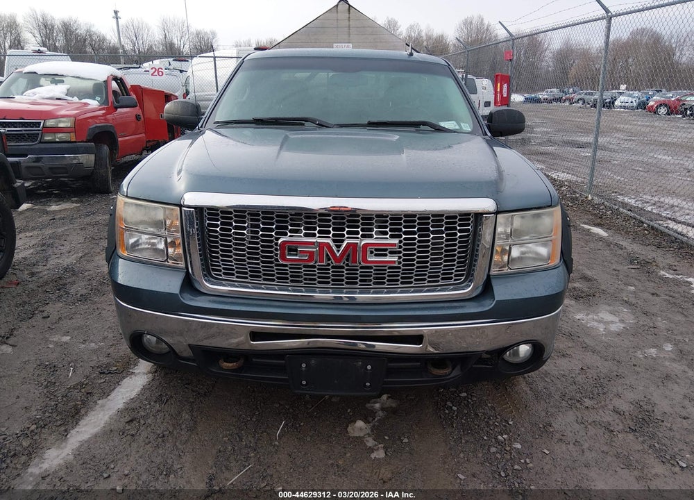2011 GMC SIERRA 1500 SLE VIN: 1GTR2VE3XBZ432465