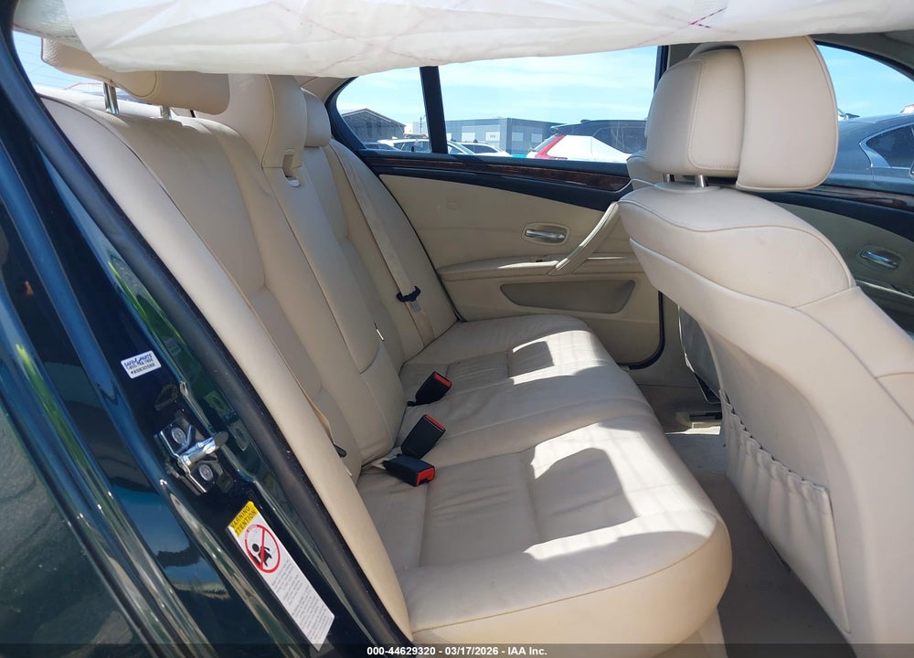 2008 BMW 528I VIN: WBANU53578C111716