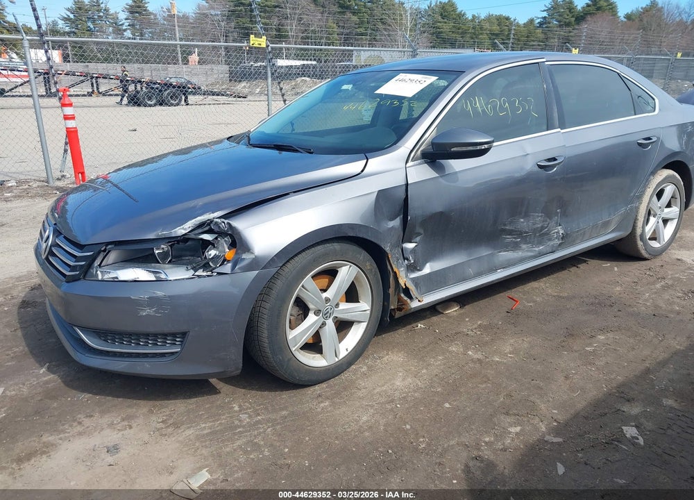 2012 VOLKSWAGEN PASSAT 2.5L SE VIN: 1VWBP7A30CC038916