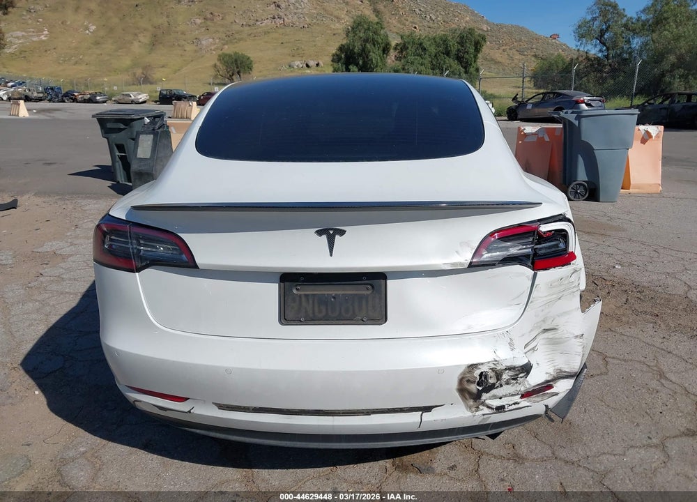 2021 TESLA MODEL 3 STANDARD RANGE PLUS REAR-WHEEL DRIVE VIN: 5YJ3E1EA5MF929856