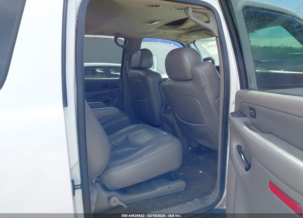 2004 GMC YUKON XL 1500 DENALI VIN: 1GKFK66UX4J124024