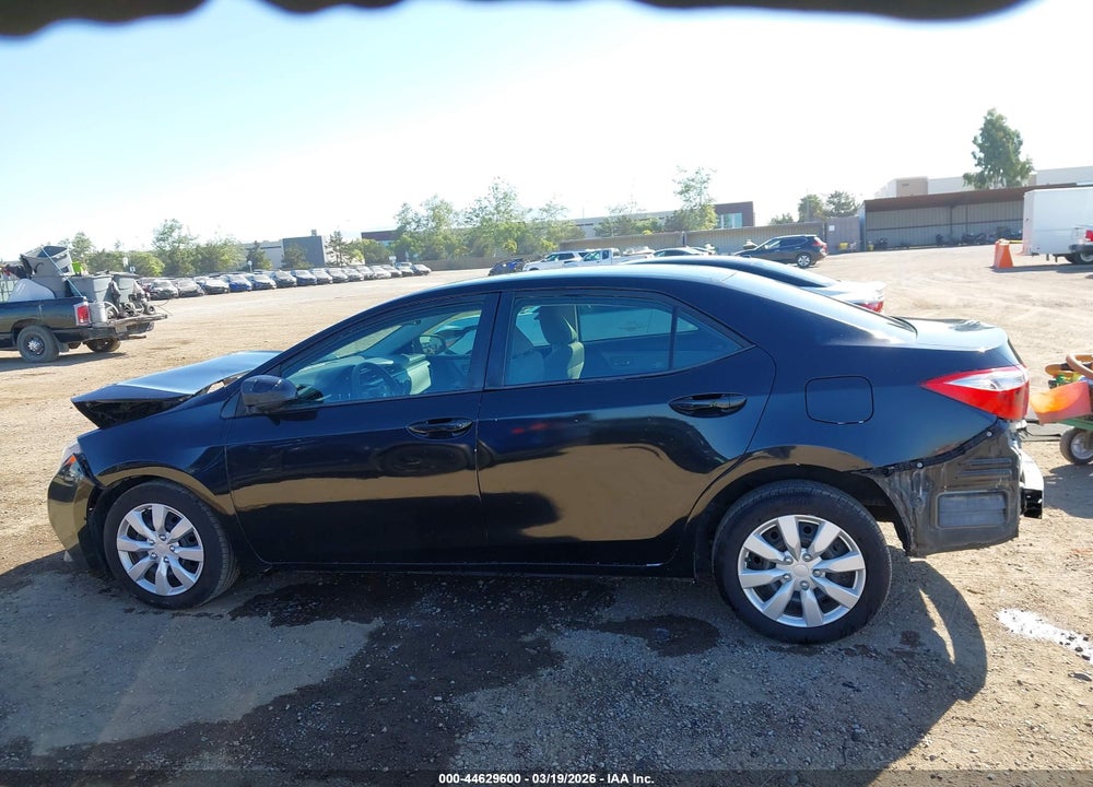2016 TOYOTA COROLLA LE VIN: 5YFBURHE8GP568546