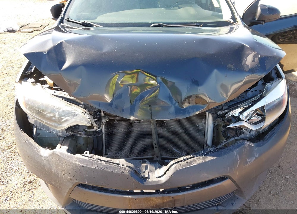 2016 TOYOTA COROLLA LE VIN: 5YFBURHE8GP568546