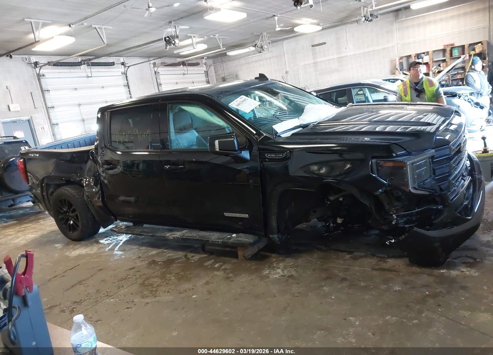 2022 GMC SIERRA 1500 4WD  SHORT BOX ELEVATION VIN: 3GTUUCED3NG557989