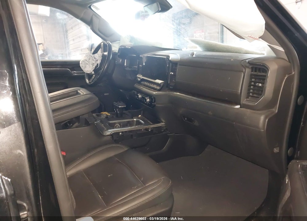 2022 GMC SIERRA 1500 4WD  SHORT BOX ELEVATION VIN: 3GTUUCED3NG557989