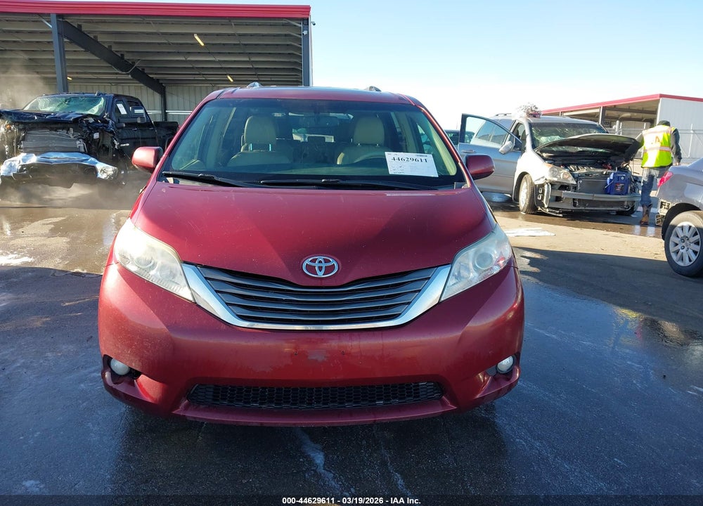 2012 TOYOTA SIENNA XLE 7 PASSENGER VIN: 5TDDK3DC7CS048212