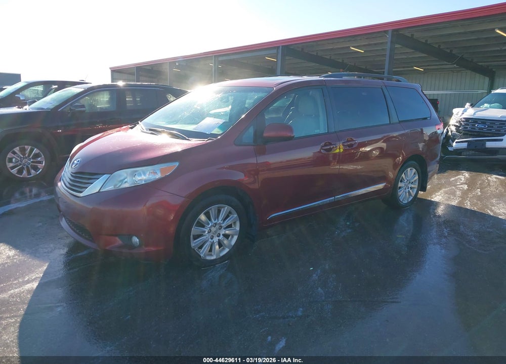 2012 TOYOTA SIENNA XLE 7 PASSENGER VIN: 5TDDK3DC7CS048212