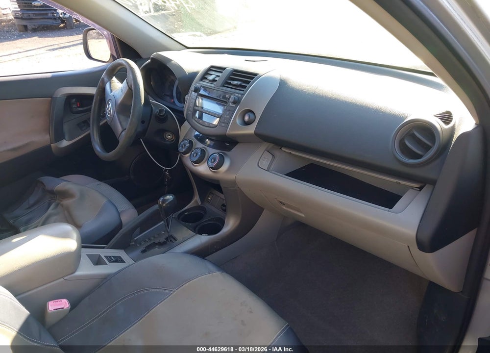 2007 TOYOTA RAV4 VIN: JTMBD35VX75052767