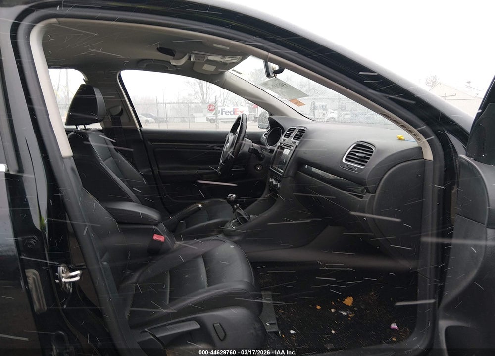 2011 VOLKSWAGEN JETTA SPORTWAGEN 2.0L TDI VIN: 3VWML7AJ5BM601930
