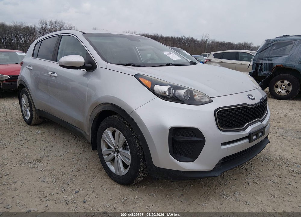 2018 KIA SPORTAGE LX VIN: KNDPM3AC4J7382913