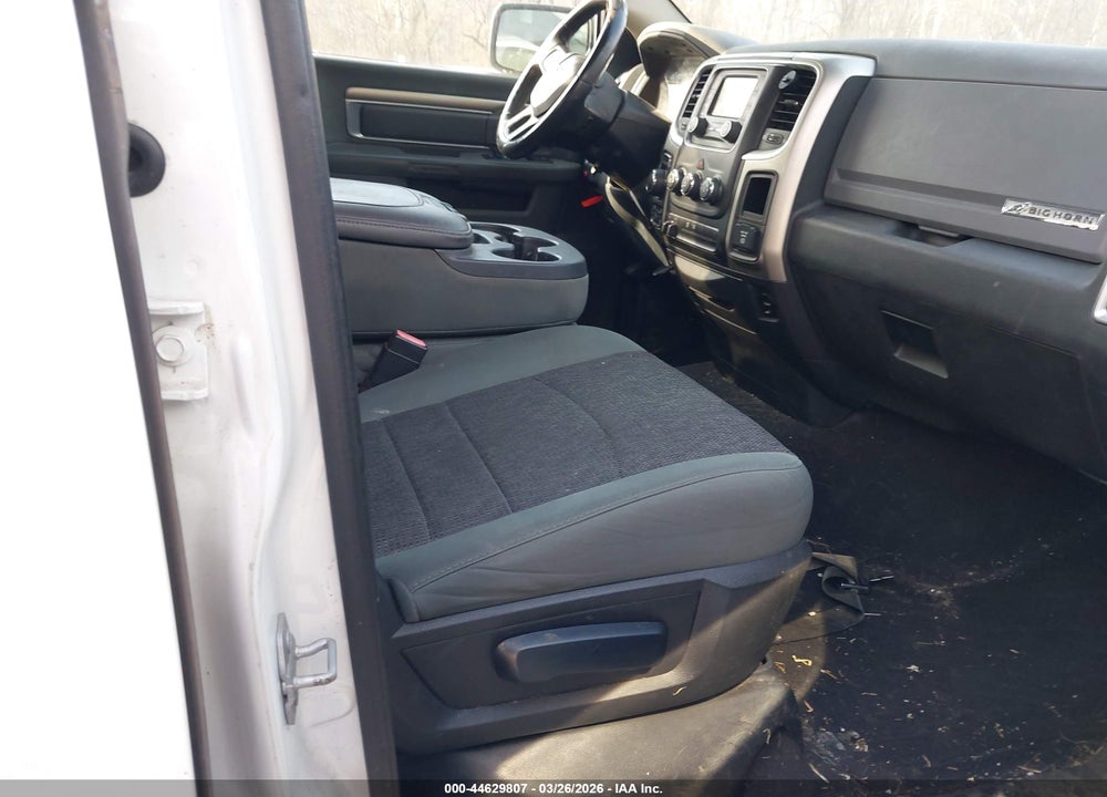 2016 RAM 1500 BIG HORN VIN: 1C6RR7GG3GS202281