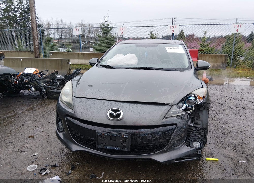 2013 MAZDA 3 I GRAND TOURING VIN: JM1BL1MP1D1779843