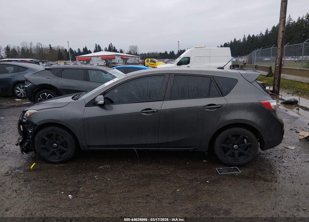 2013 MAZDA 3 I GRAND TOURING VIN: JM1BL1MP1D1779843
