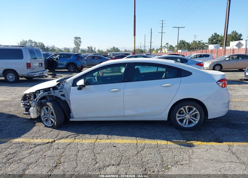 2019 CHEVROLET CRUZE LS VIN: 1G1BC5SMXK7152948
