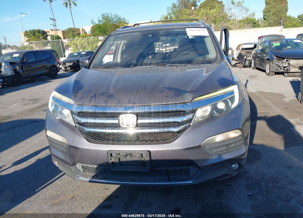 2016 HONDA PILOT TOURING VIN: 5FNYF5H90GB015207