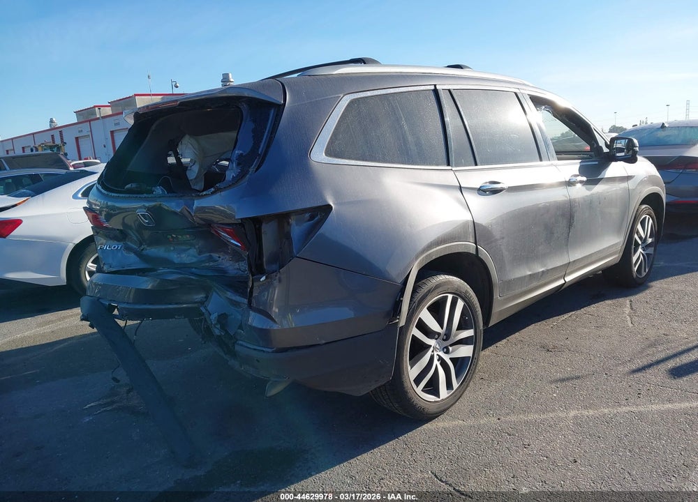 2016 HONDA PILOT TOURING VIN: 5FNYF5H90GB015207