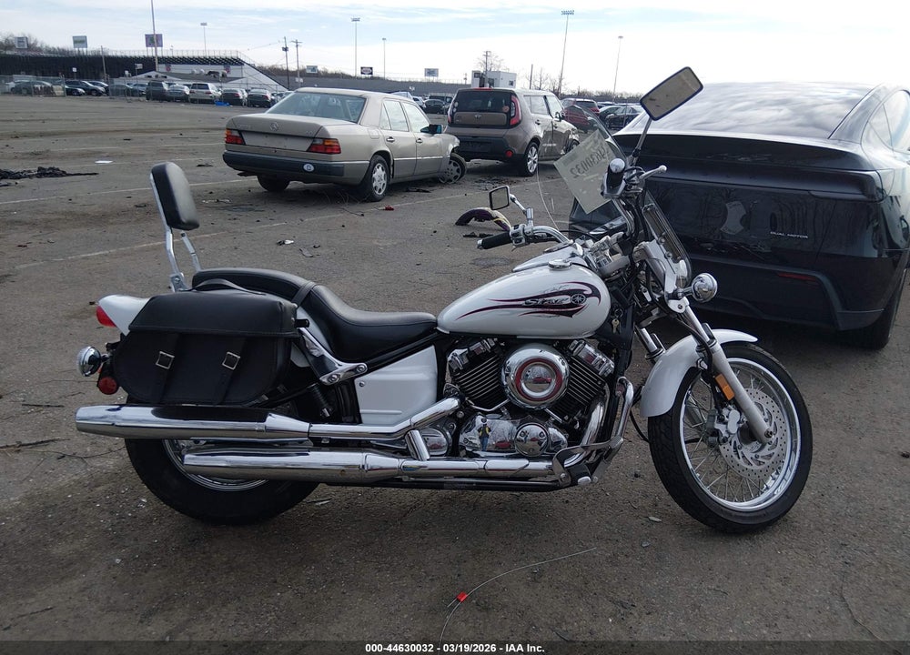 2010 YAMAHA XVS650 A/AT VIN: JYAVM01E1AA135600