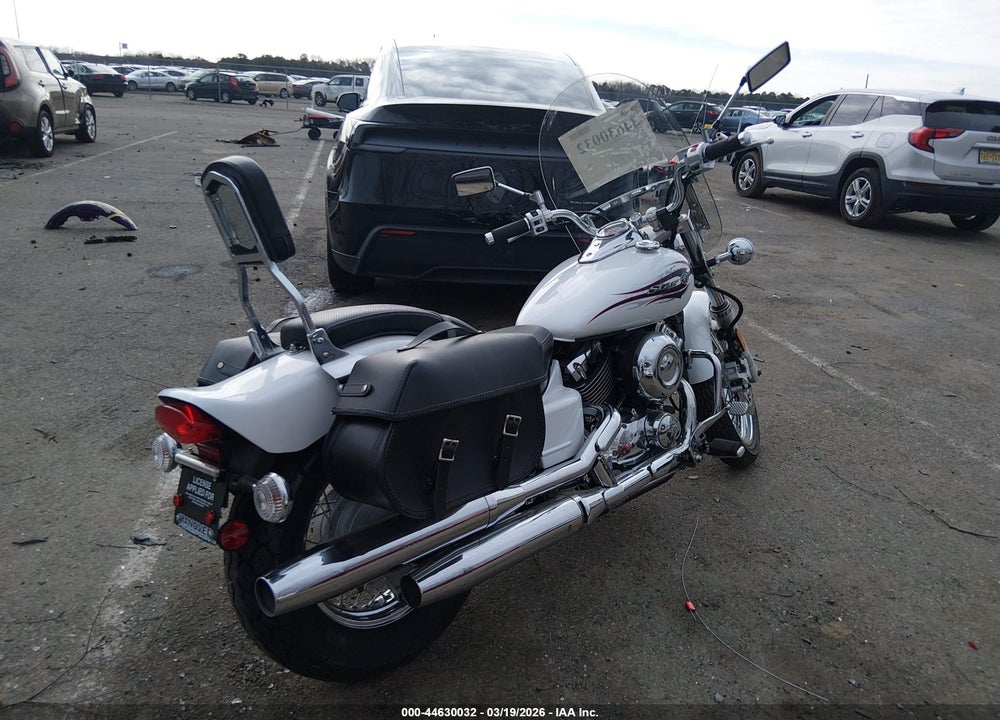 2010 YAMAHA XVS650 A/AT VIN: JYAVM01E1AA135600