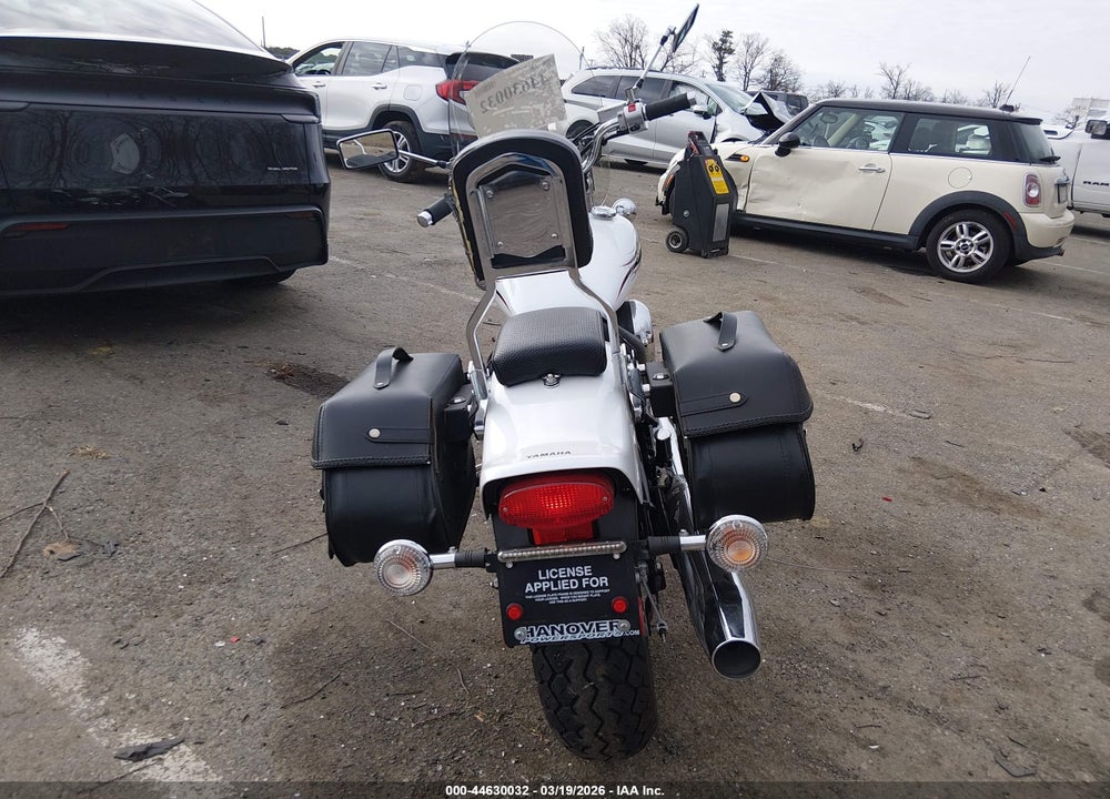2010 YAMAHA XVS650 A/AT VIN: JYAVM01E1AA135600