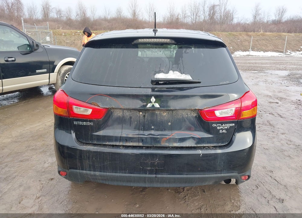 2015 MITSUBISHI OUTLANDER SPORT ES VIN: 4A4AR3AW5FE030937