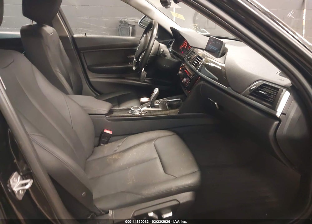 2016 BMW 320I XDRIVE VIN: WBA8E5G54GNT94034
