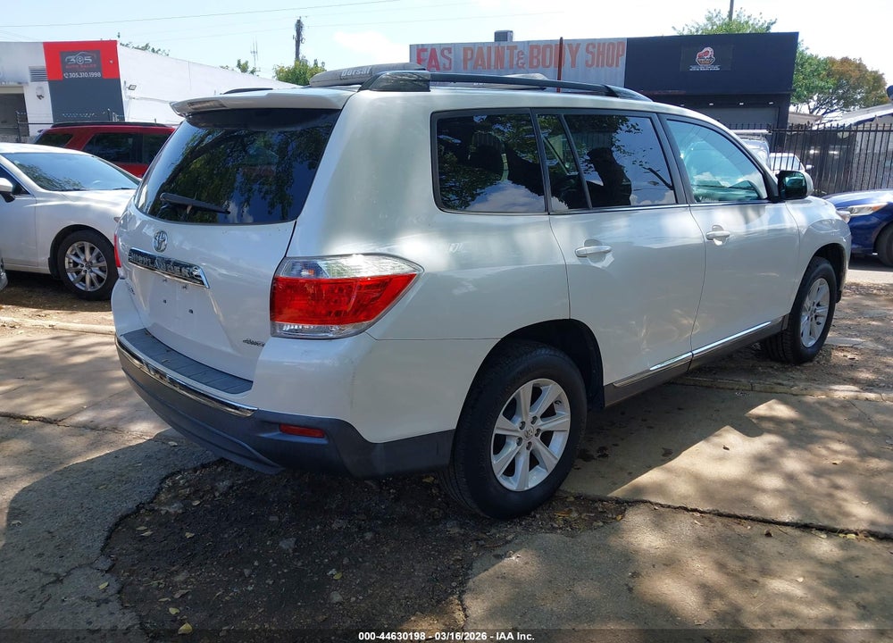 2013 TOYOTA HIGHLANDER SE V6 VIN: 5TDBK3EH6DS264393