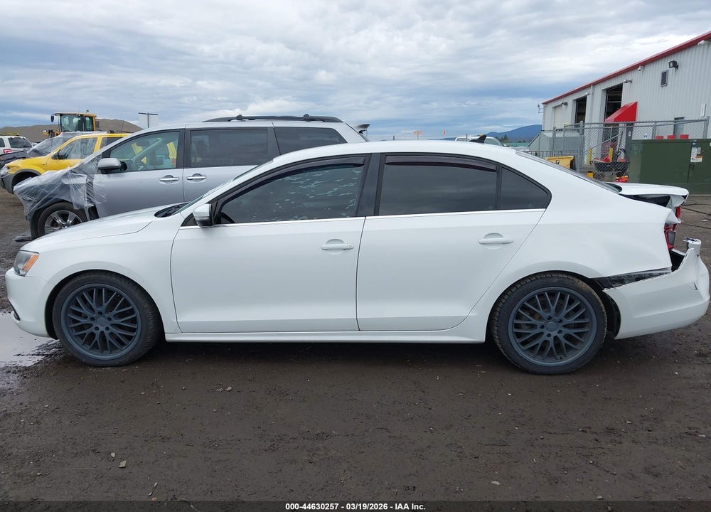 2014 VOLKSWAGEN JETTA 1.8T SE VIN: 3VWD17AJ2EM300039