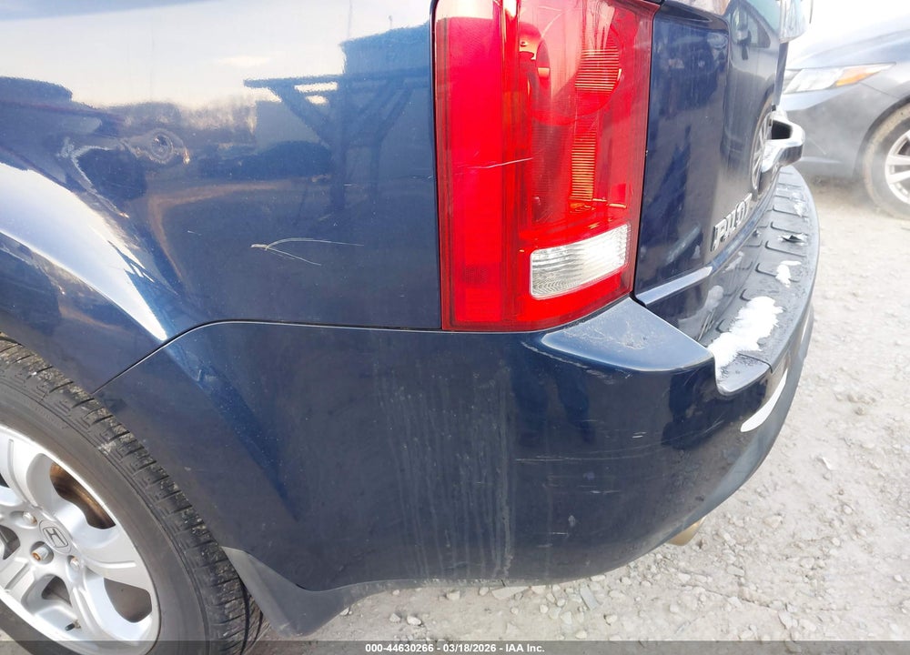 2015 HONDA PILOT EX-L VIN: 5FNYF4H68FB001702
