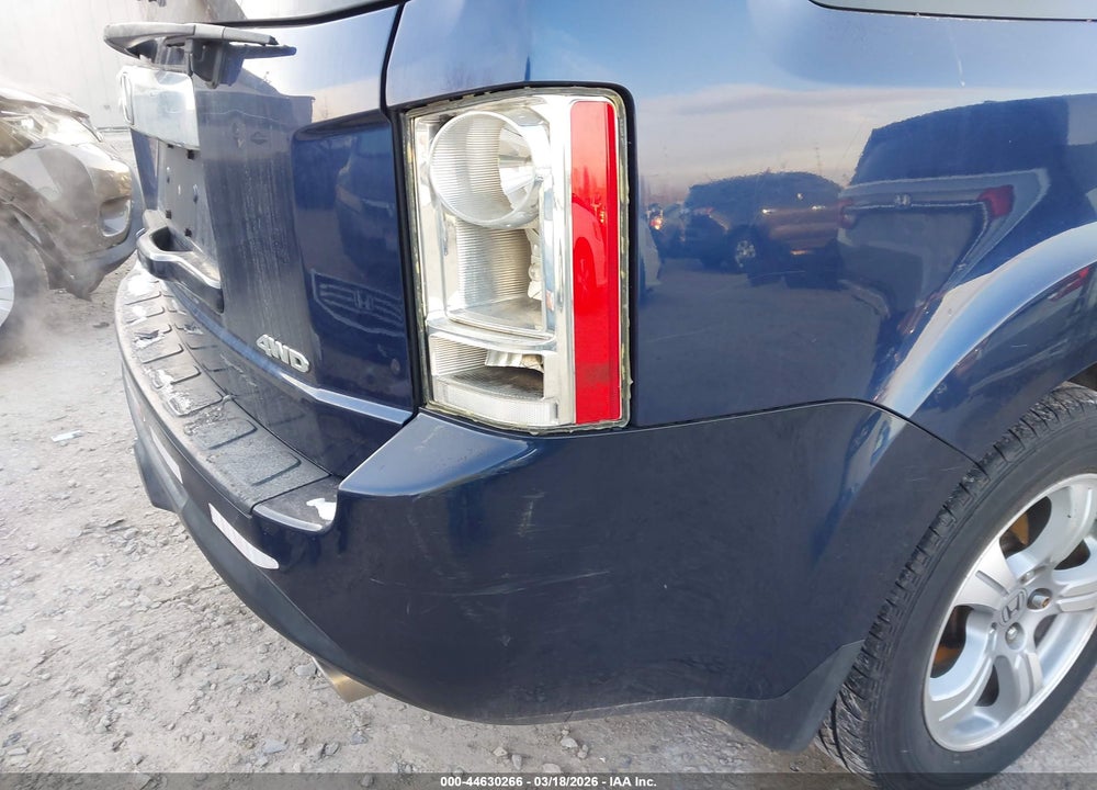 2015 HONDA PILOT EX-L VIN: 5FNYF4H68FB001702