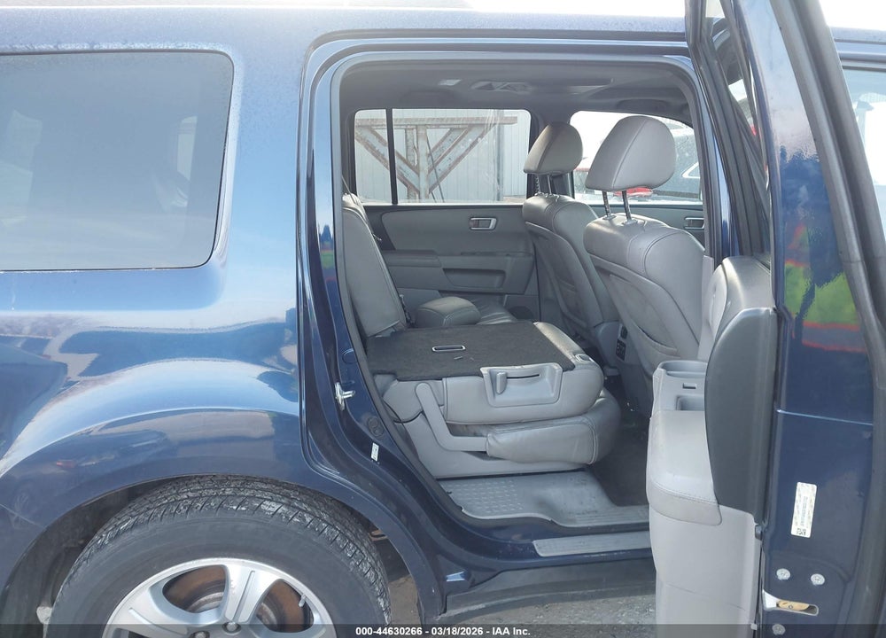 2015 HONDA PILOT EX-L VIN: 5FNYF4H68FB001702
