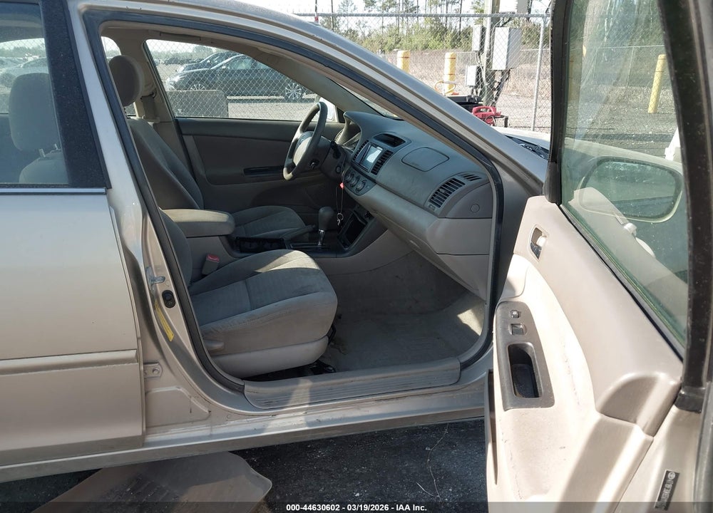 2005 TOYOTA CAMRY LE V6 VIN: 4T1BF30K65U110511