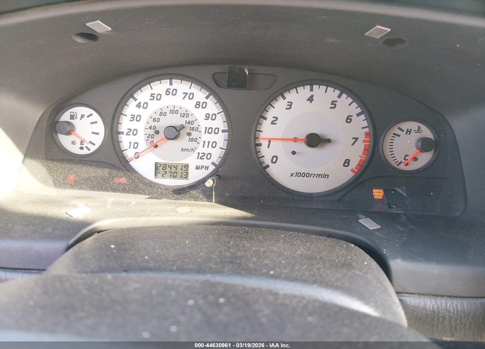 2001 NISSAN PATHFINDER SE VIN: JN8DR07Y81W500655