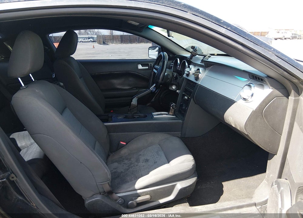 2006 FORD MUSTANG V6 VIN: 1ZVFT80N265245158