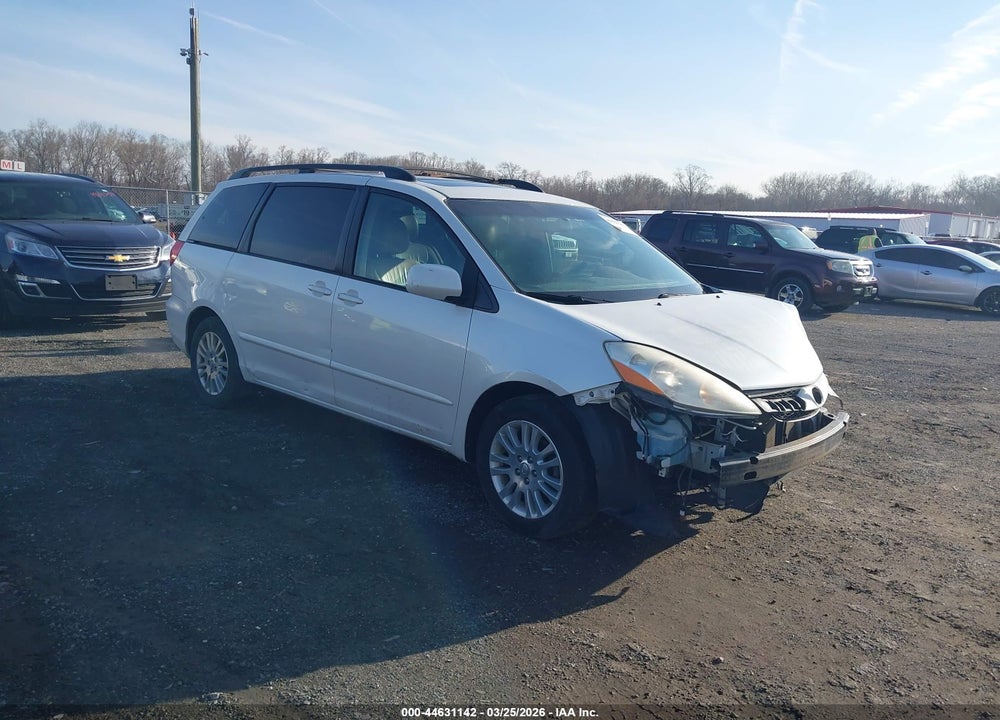 2010 TOYOTA SIENNA XLE VIN: 5TDYK4CC7AS292058
