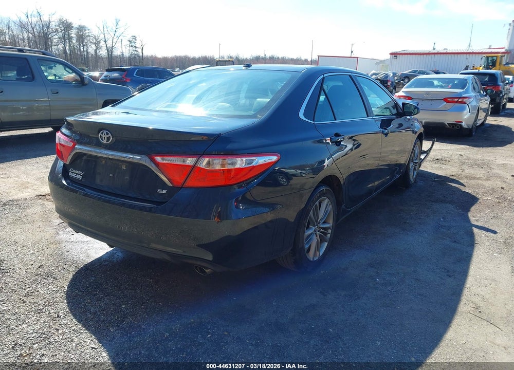 2016 TOYOTA CAMRY SE VIN: 4T1BF1FK5GU221033