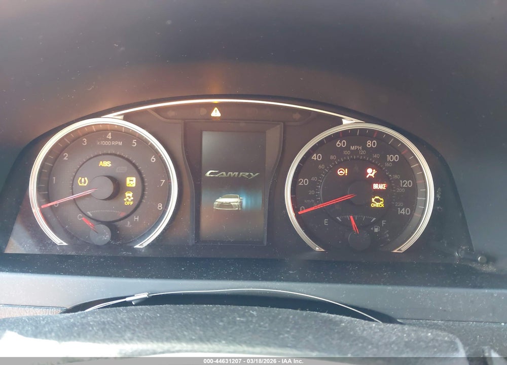 2016 TOYOTA CAMRY SE VIN: 4T1BF1FK5GU221033