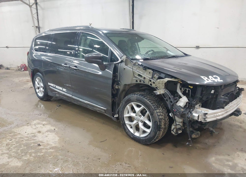 2017 CHRYSLER PACIFICA TOURING-L VIN: 2C4RC1BG5HR506620