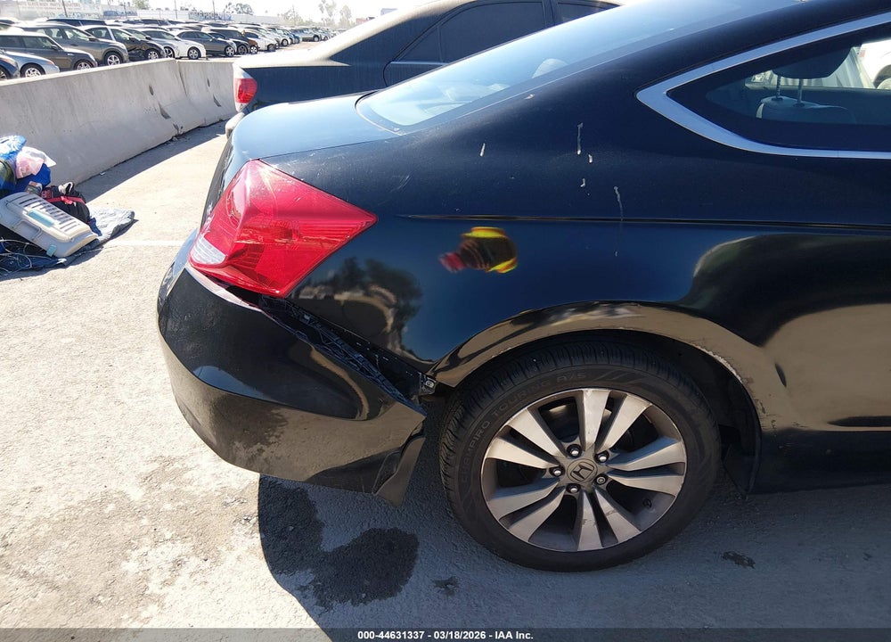 2011 HONDA ACCORD 2.4 EX-L VIN: 1HGCS1B88BA014713