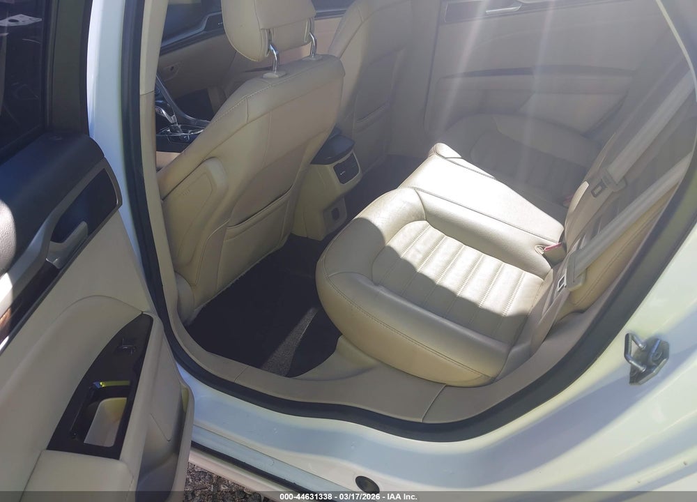 2014 FORD FUSION SE VIN: 3FA6P0HD5ER344417