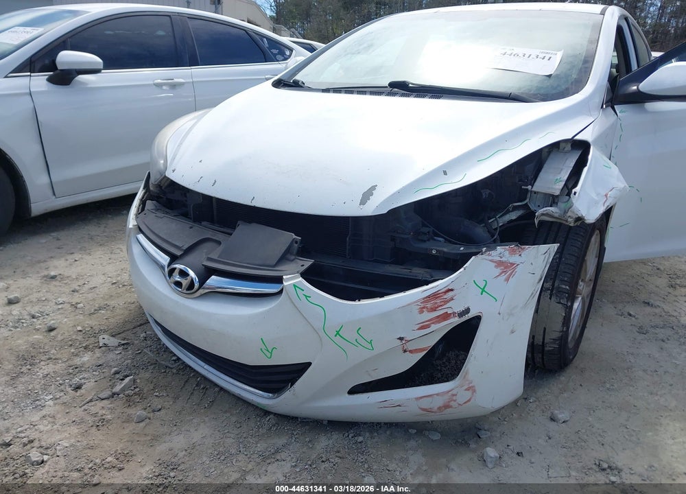 2015 HYUNDAI ELANTRA SE VIN: 5NPDH4AE7FH583318