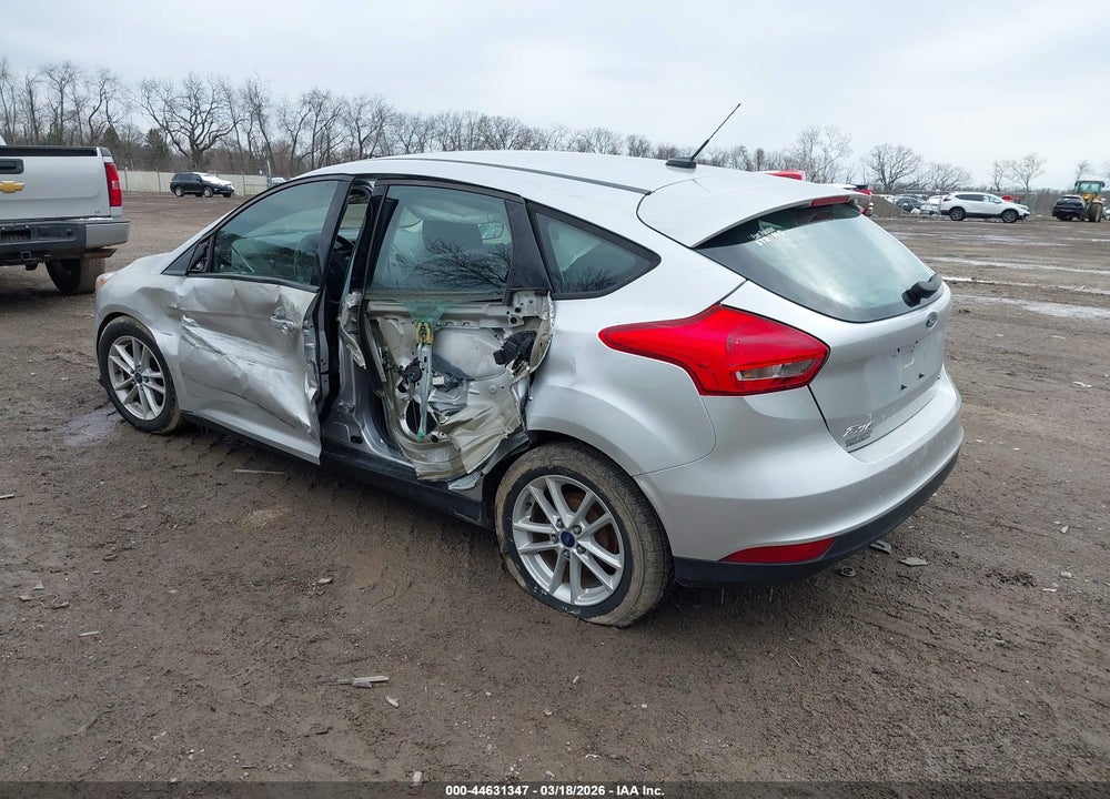 2017 FORD FOCUS SE VIN: 1FADP3K2XHL267126